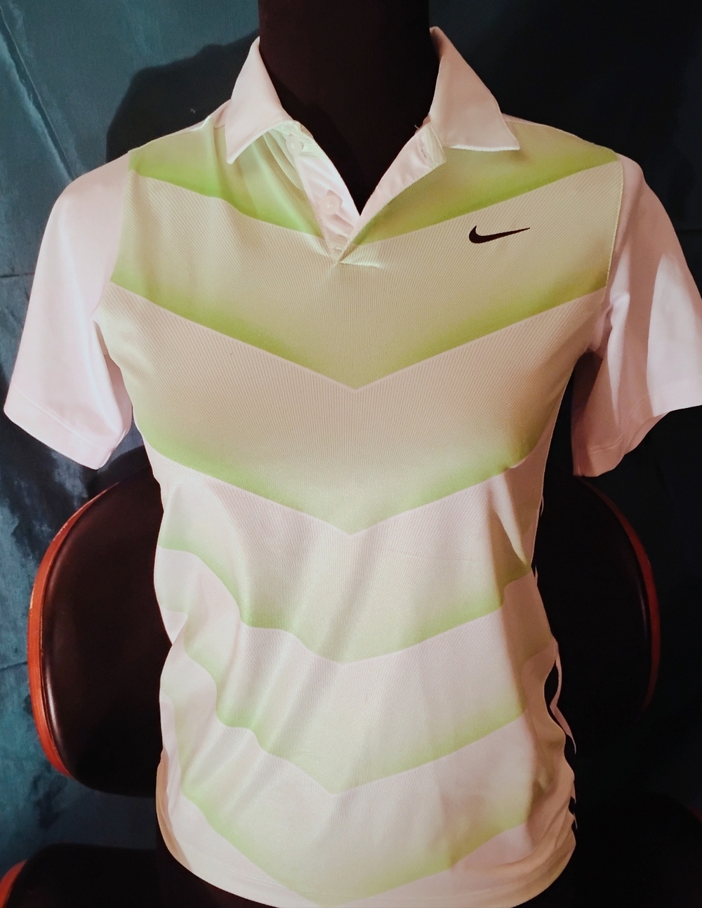 Nike Men’s White & Light Green Chevron Performance Polo